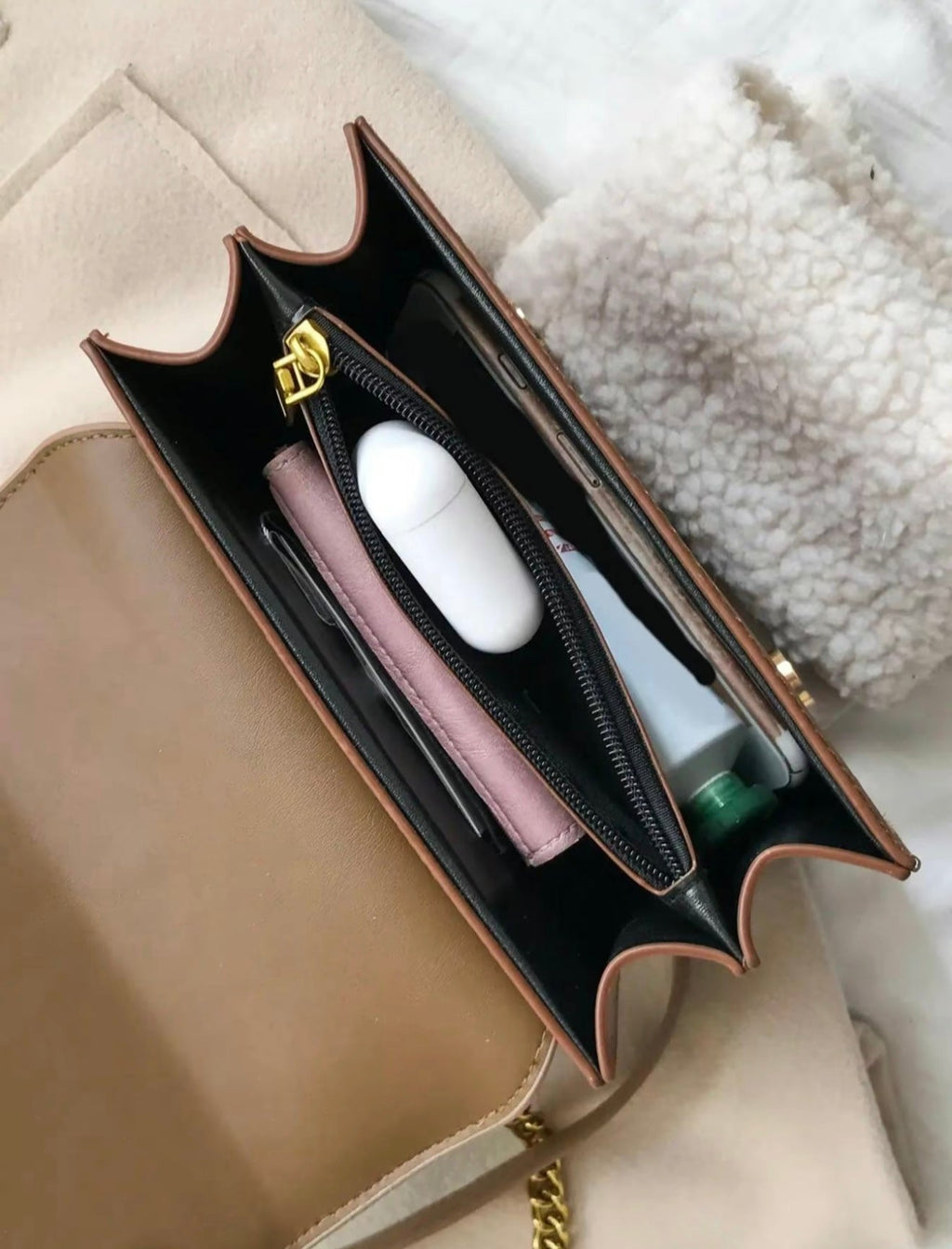 Éloria Paris -  Luxury Chain Bag