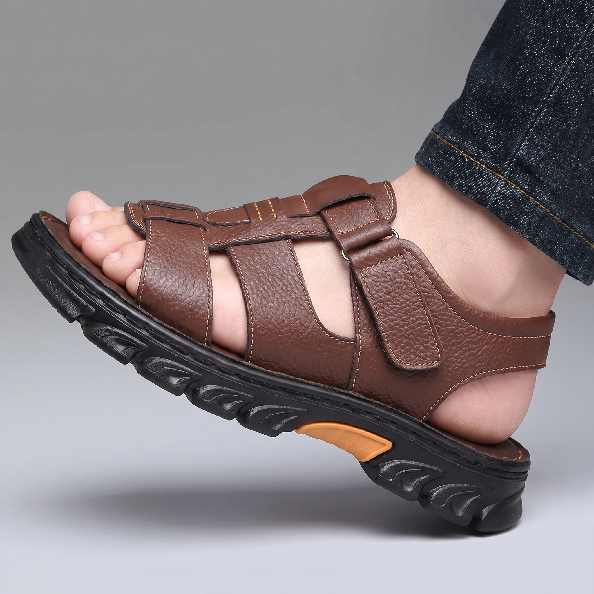 SELKIRK ADJUSTABLE WALKING SANDALS
